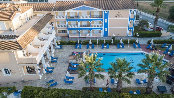 piscina zante