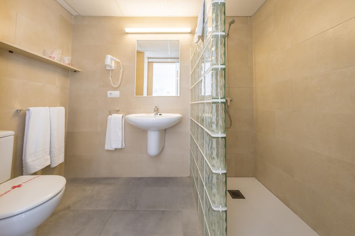 Bagno in camera a Ibiza