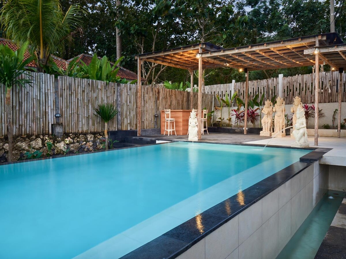 Hotel di lusso con piscina